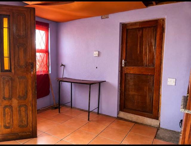 2 BEDROOM HOUSE FOR SALE IN NONQUBELA